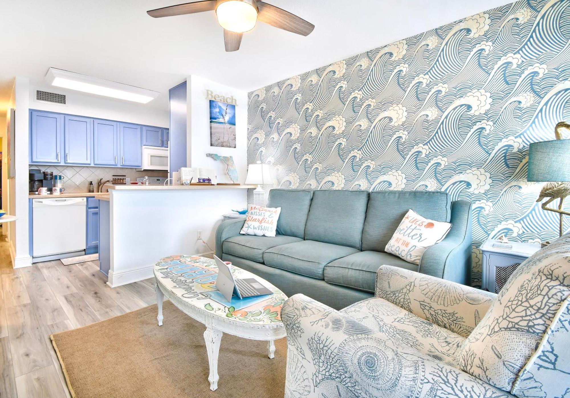 Funshine Sunset Beach St. Pete Beach Exterior photo